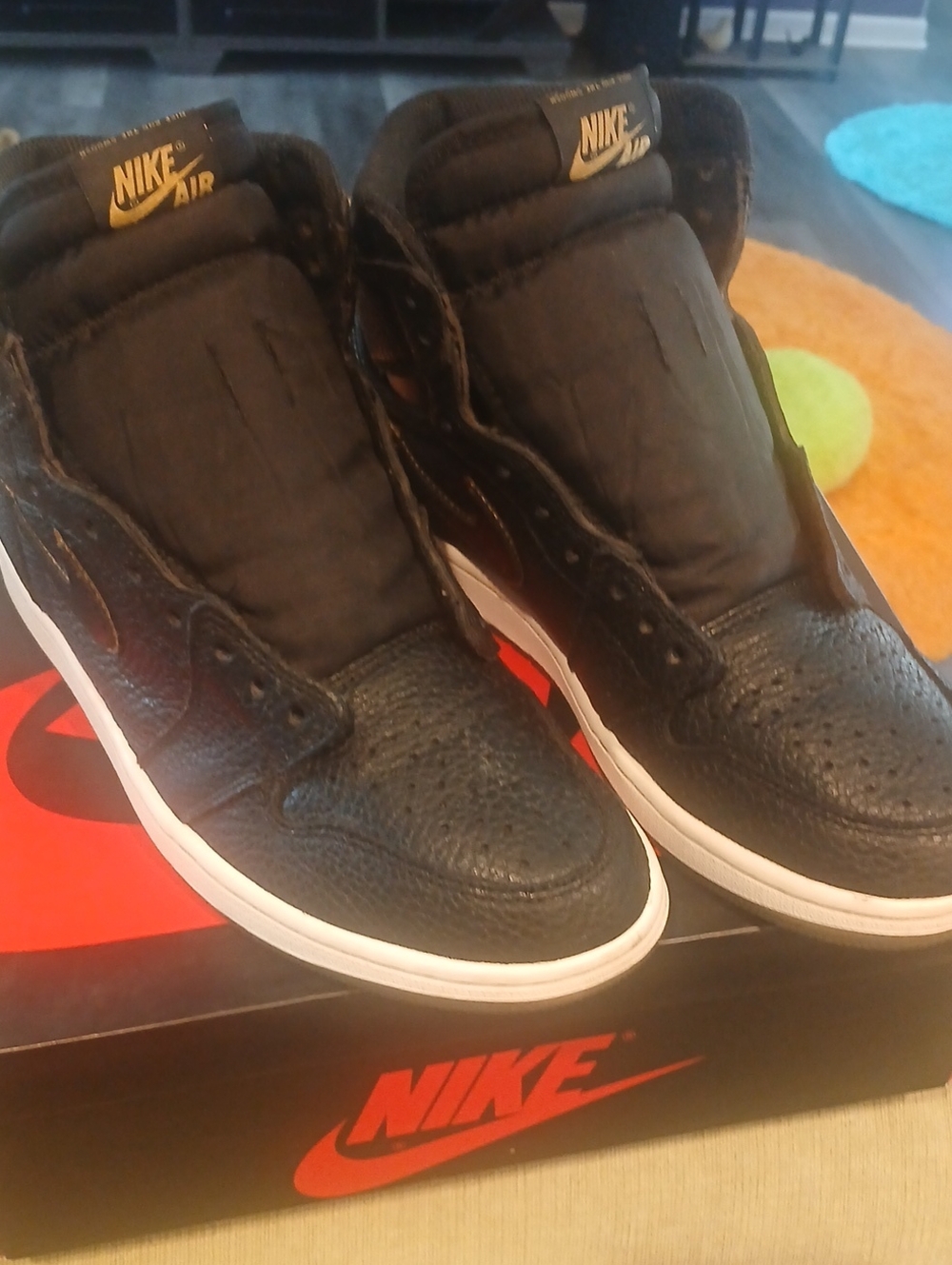 Nike Air Jordans 1s O.G Men's Black Leather High-Top Sneakers